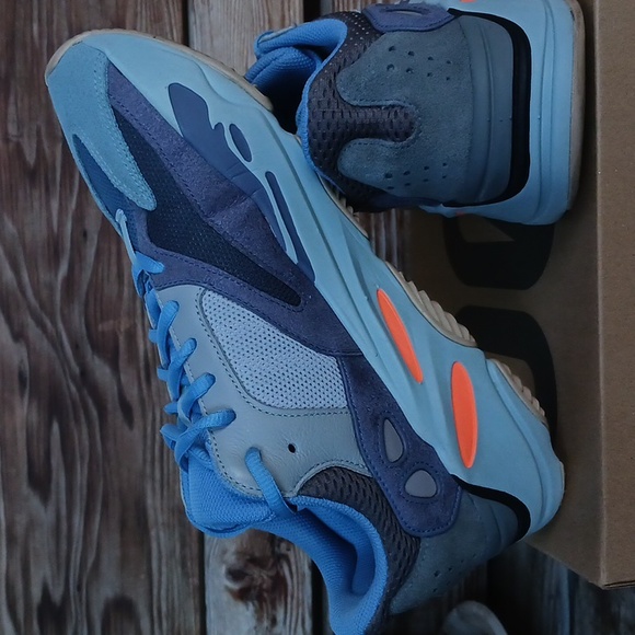 Yeezy 700 carbon blue 2019 - Picture 3 of 15